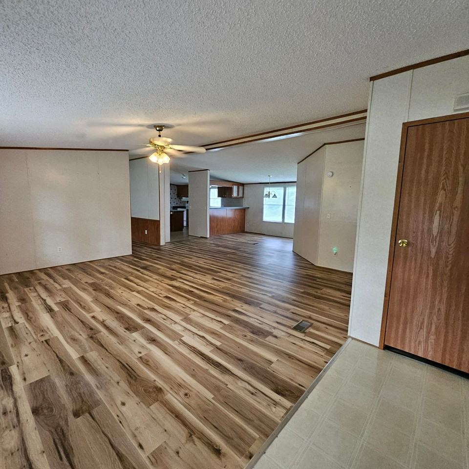 330 Pooshee Plantation Way - Photo 2 of 8