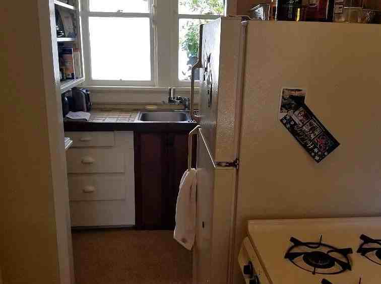 1743 Delaware St #B - Photo 5 of 8