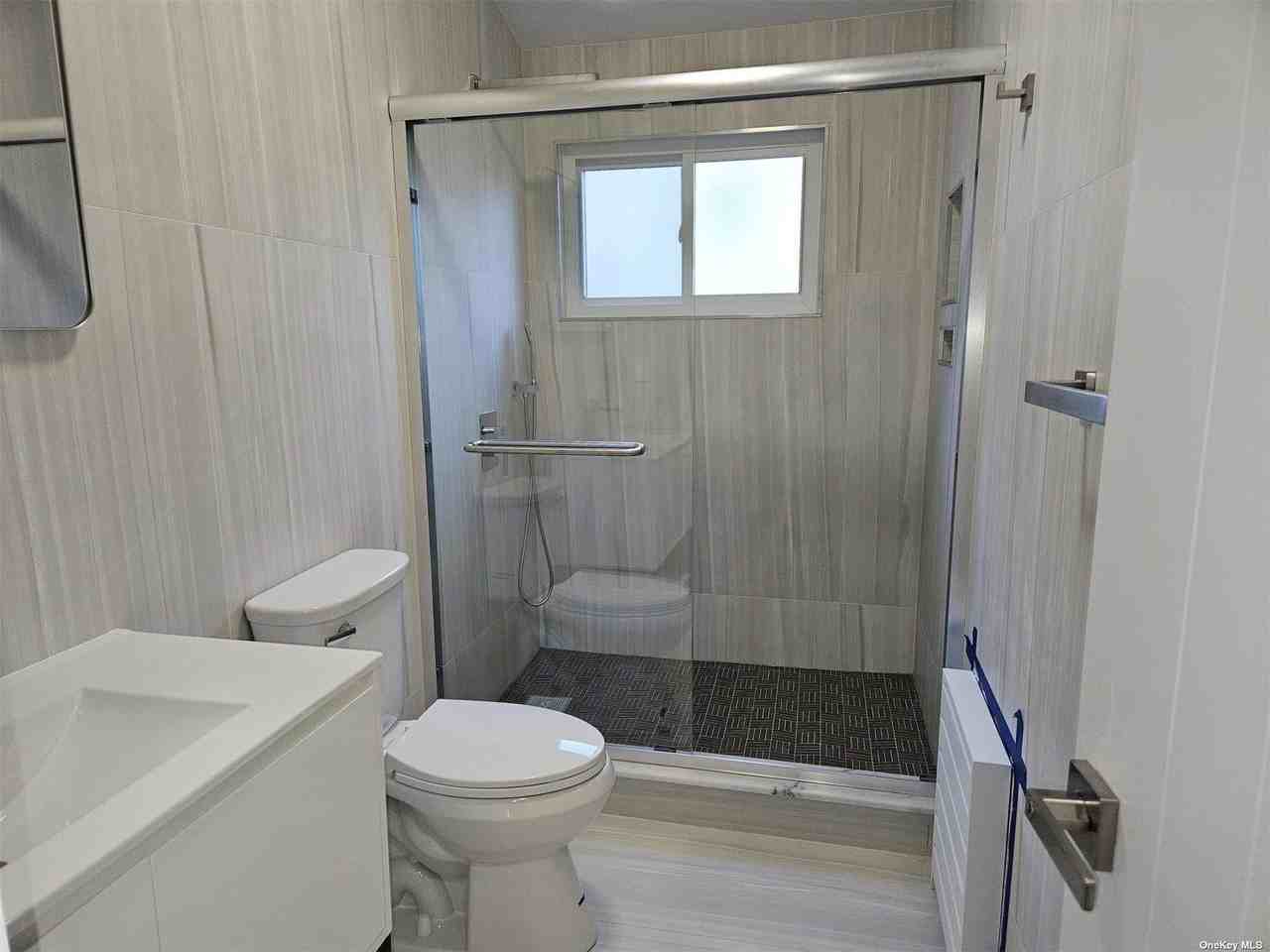 1318 Post Ave - Photo 4 of 8