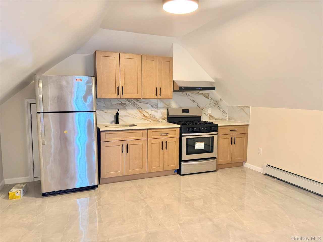 1318 Post Ave - Photo 7 of 8