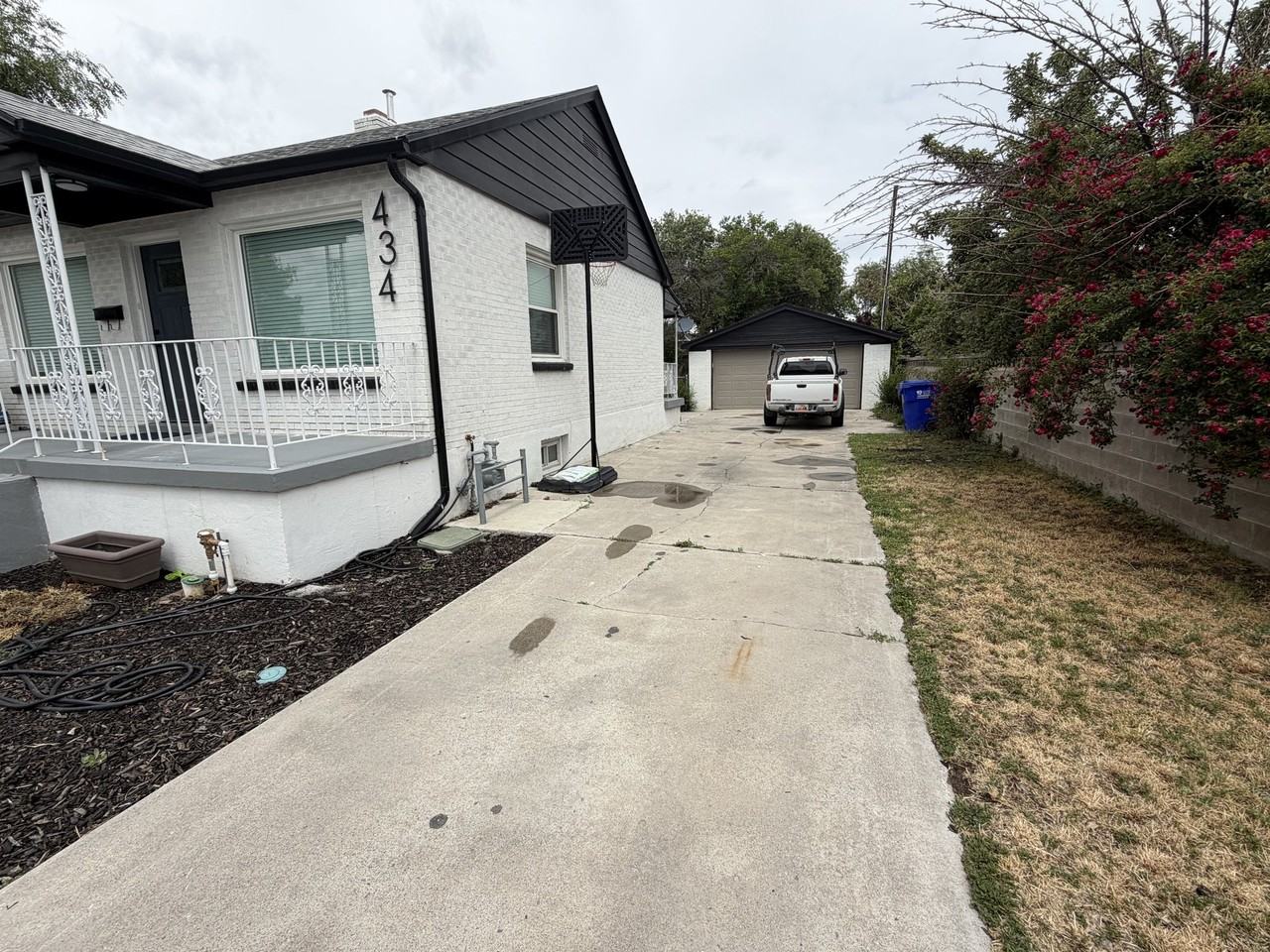 434 W Alta View Dr - Photo 3 of 10