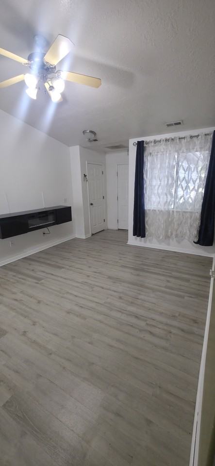 561 S 375 W #NA - Photo 2 of 21