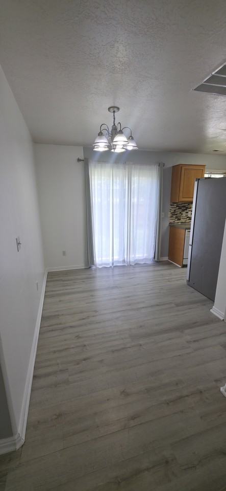 561 S 375 W #NA - Photo 5 of 21