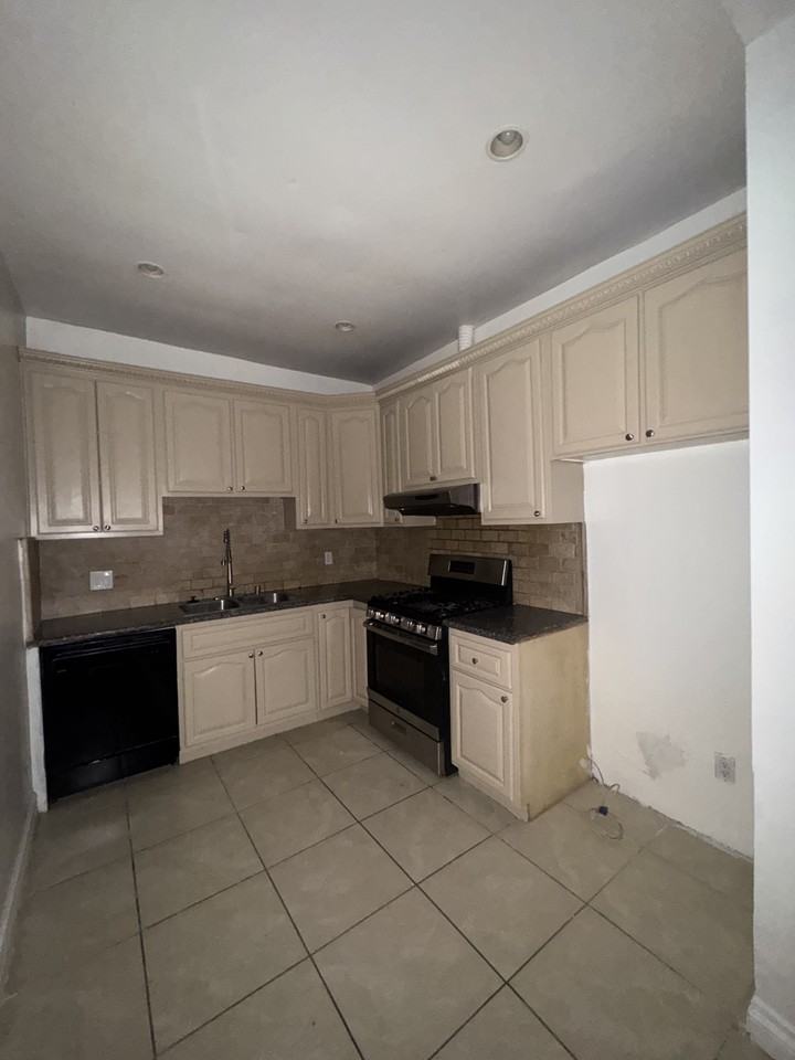 14725 1/2 Polk St #NA - Photo 2 of 14