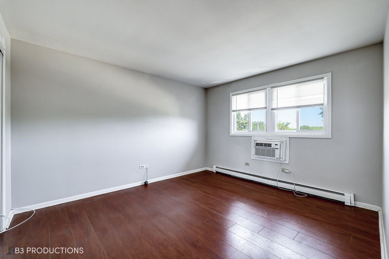 9114 W 140th St #103 - Photo 6 of 17