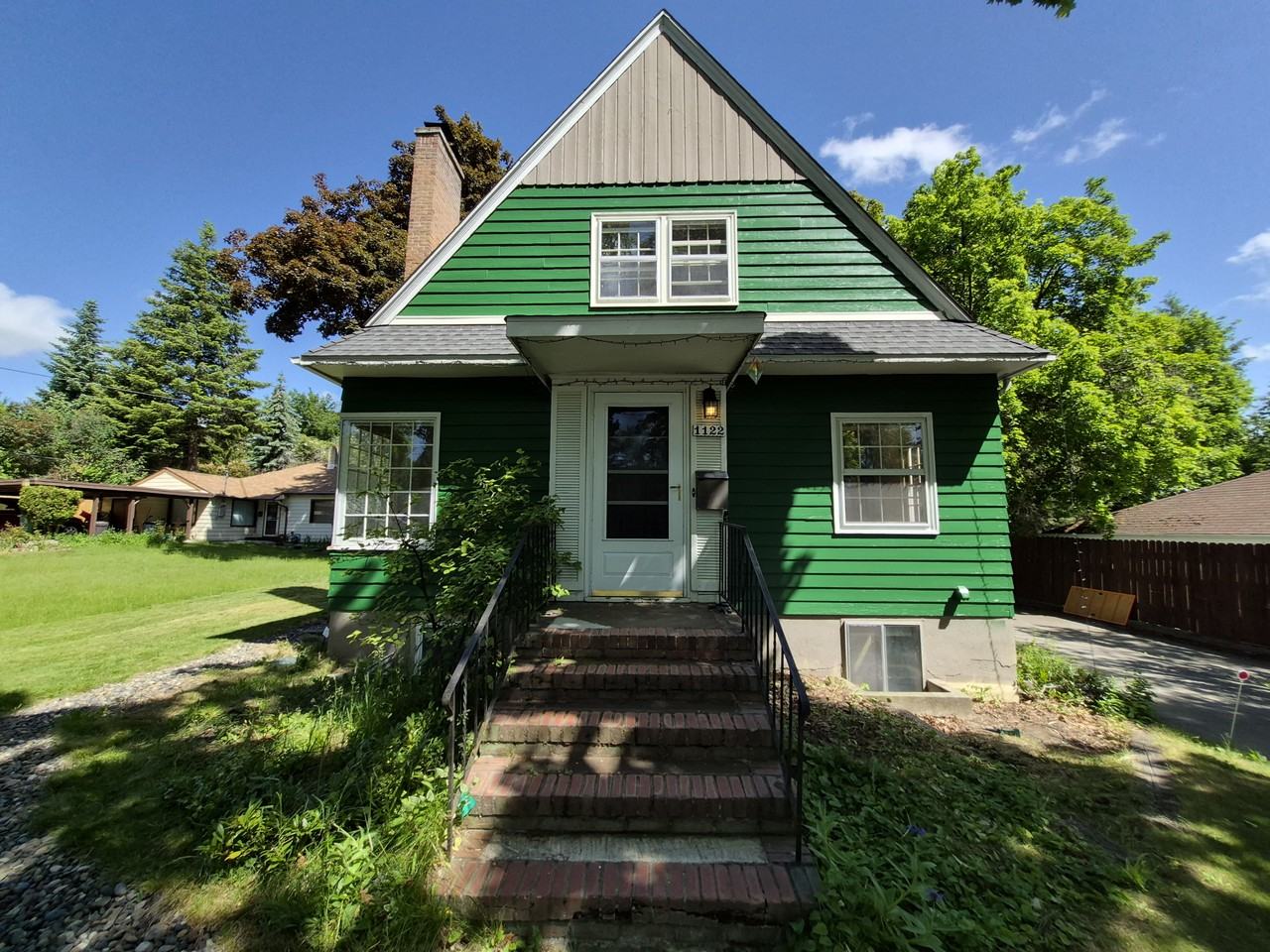 1122 E 6th St #NA - Photo 7 of 37