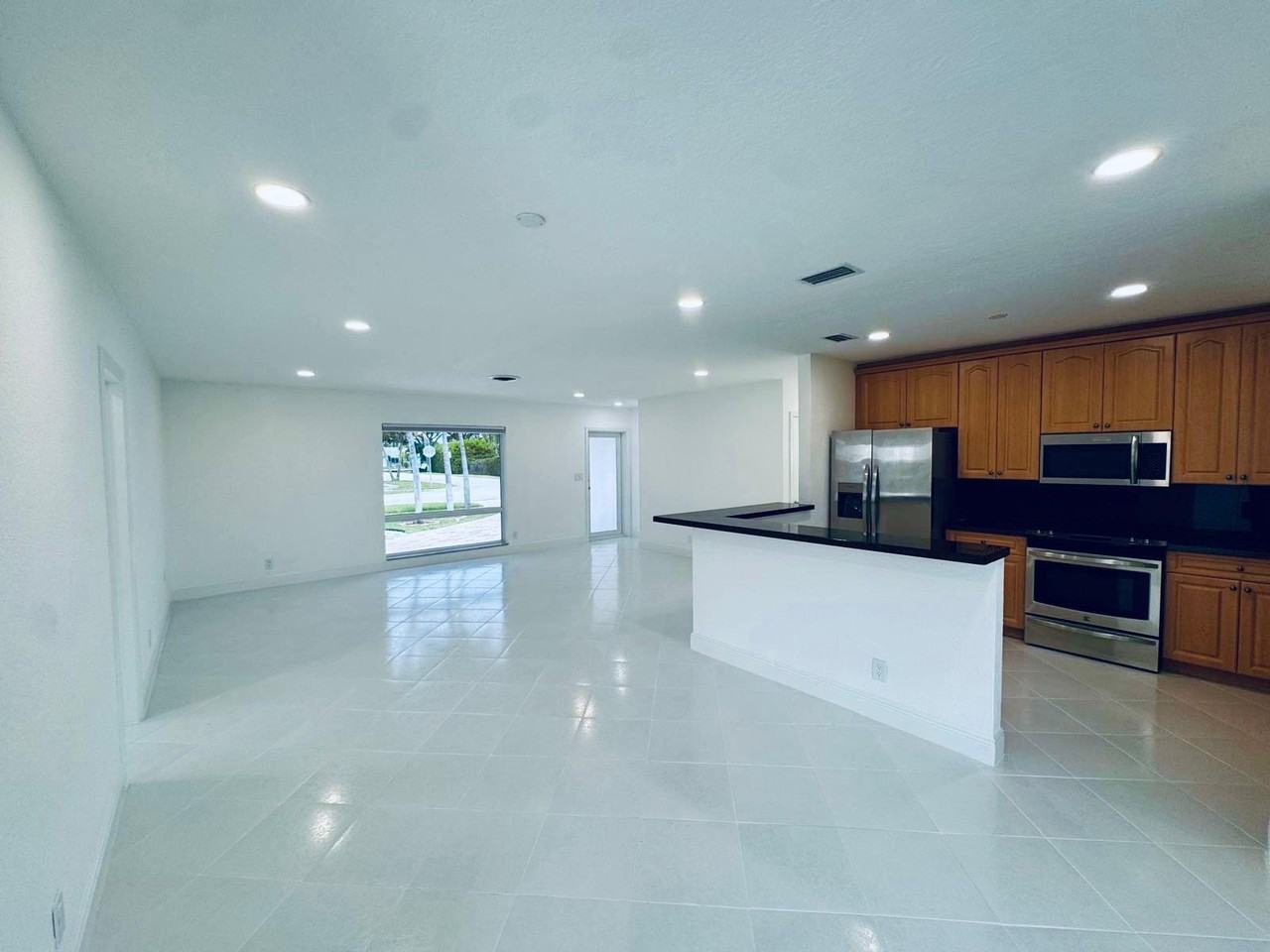 1200 Sw 12th Ter #NA - Photo 3 of 16