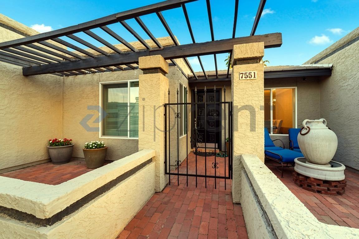 7551 E North Ln - Photo 7 of 37