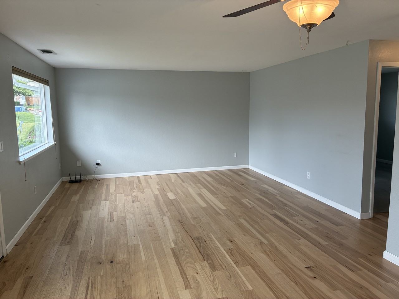 100 Simon St #17 - Photo 4 of 9