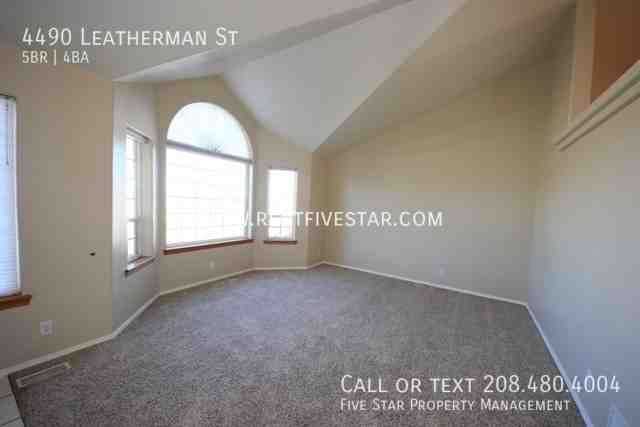 4490 Leatherman St - Photo 2 of 17
