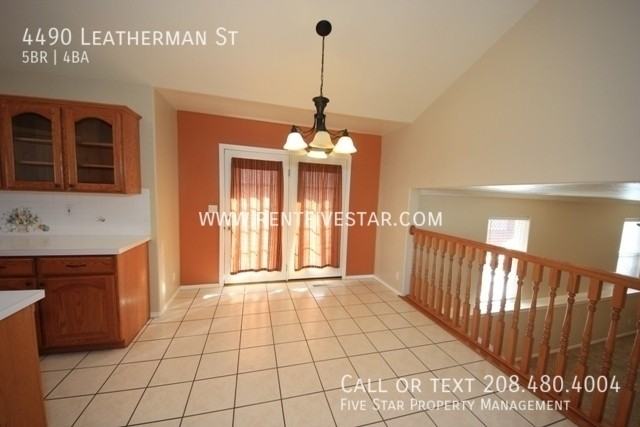 4490 Leatherman St - Photo 3 of 17