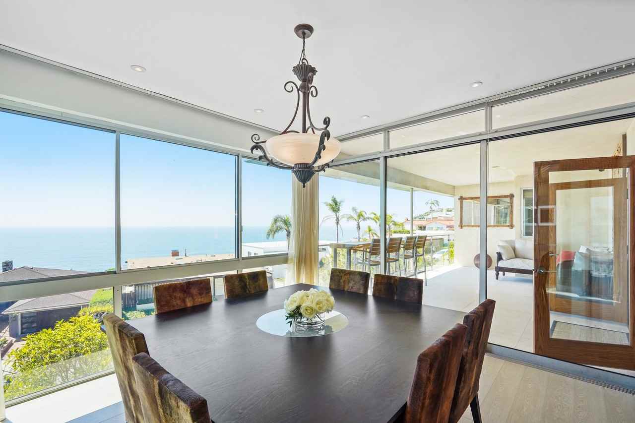 18101 Coastline Dr - Photo 3 of 26