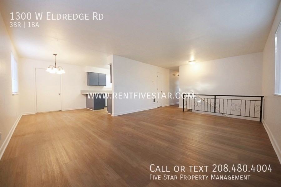 1300 W Eldredge Rd - Photo 4 of 13