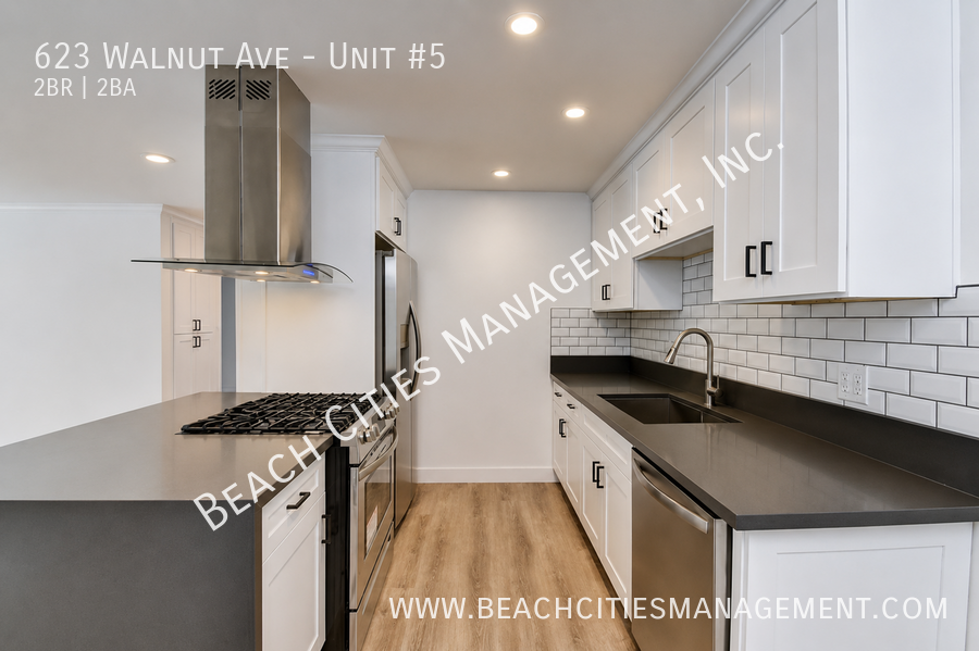 623 Walnut Ave #5
