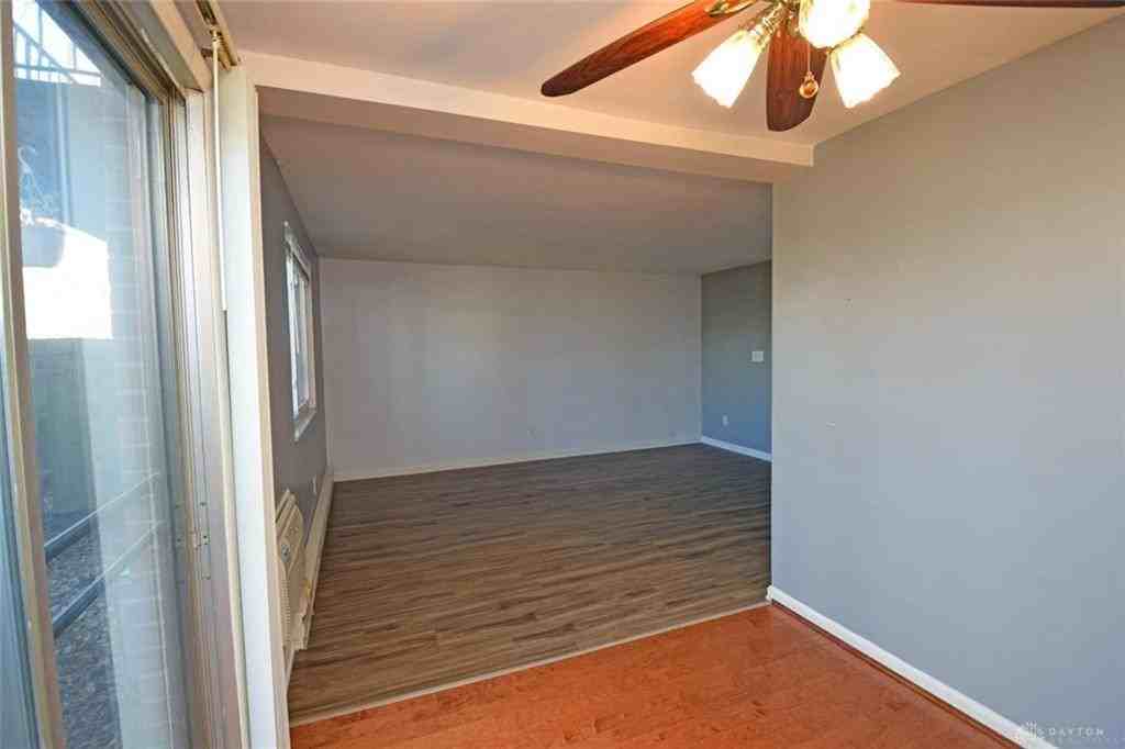 5359 Dunmore Dr #NA - Photo 5 of 14