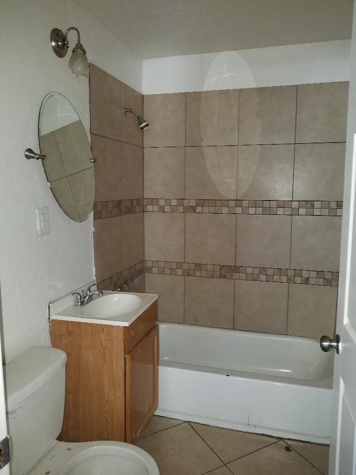 1239 Holden Dr #NA - Photo 4 of 4