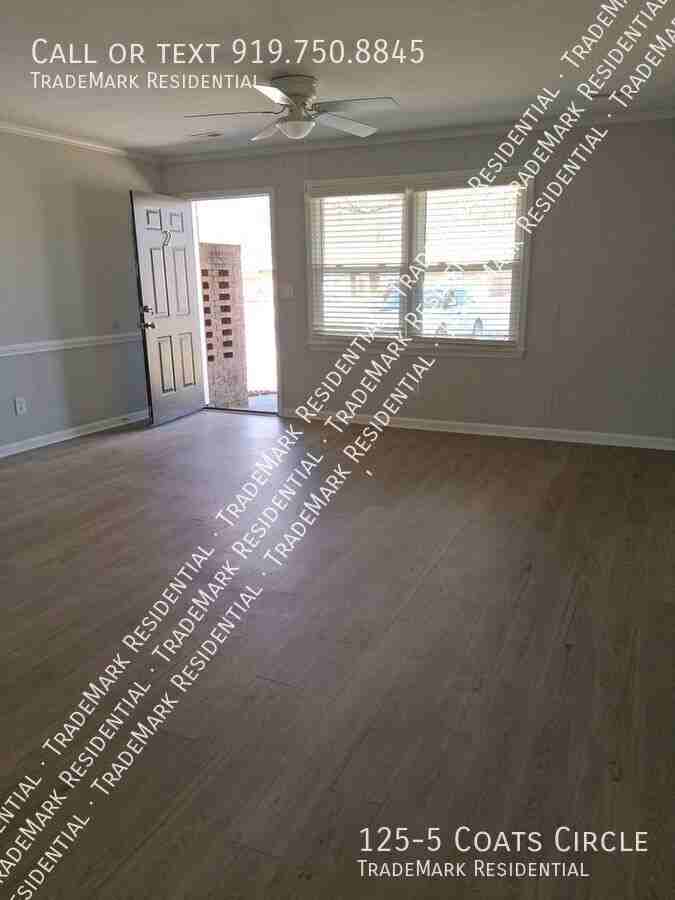 125 Coats Cir Apt 5 - Photo 3 of 17