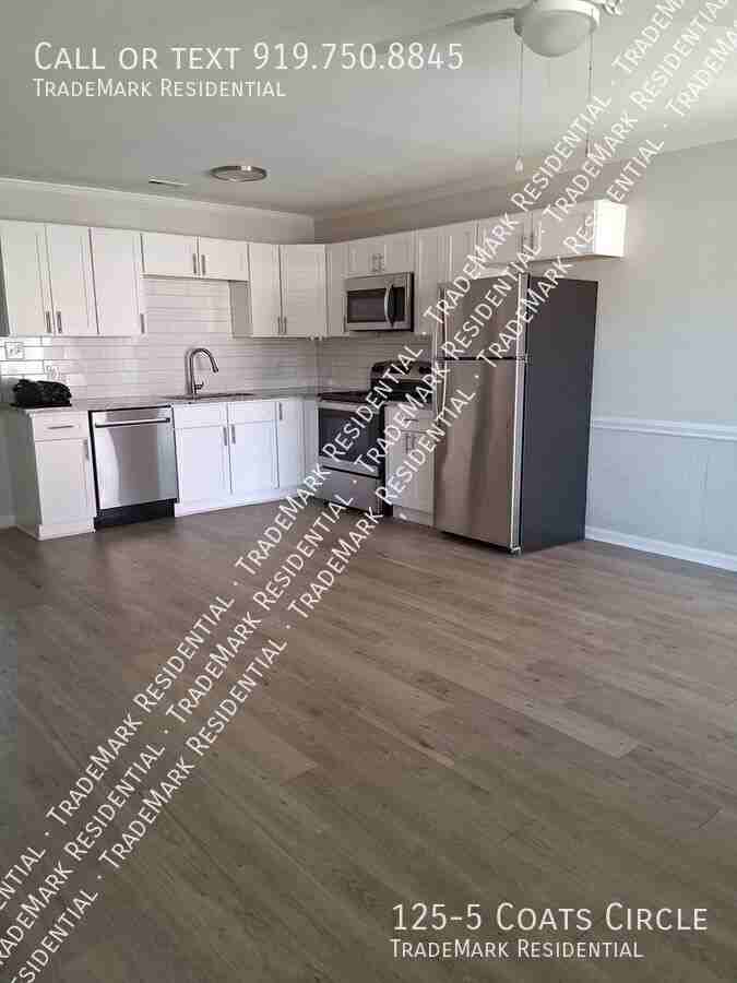 125 Coats Cir Apt 5 - Photo 4 of 17