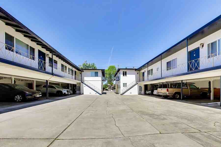 1249 Oak Grove Ave #04 - Photo 6 of 6