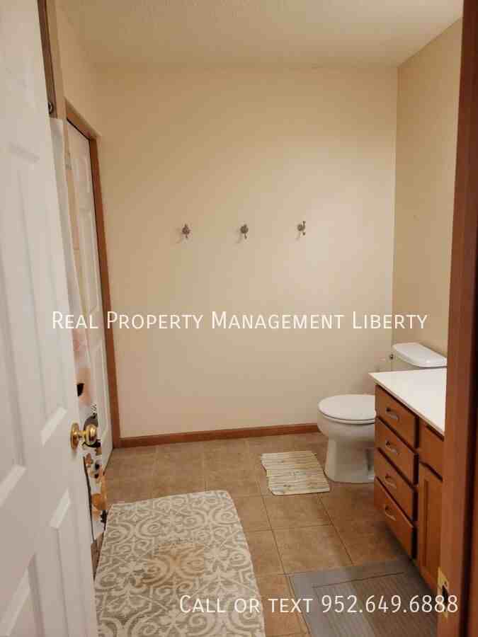 10415 Ponds Way - Photo 4 of 5