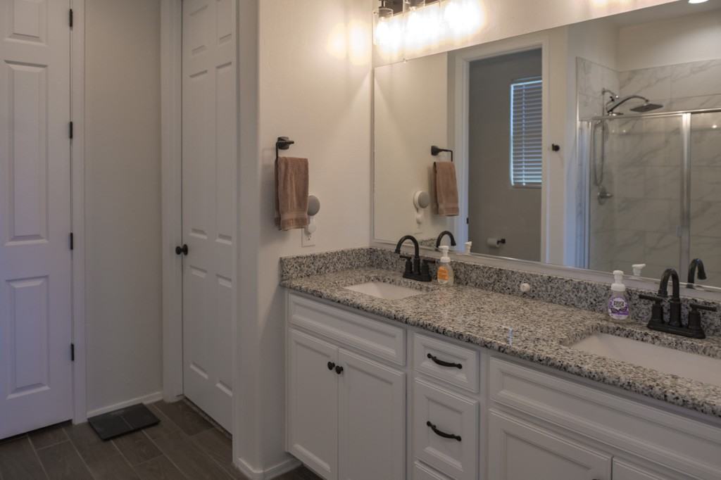 11920 E Ryscott Cir #1 - Photo 6 of 15