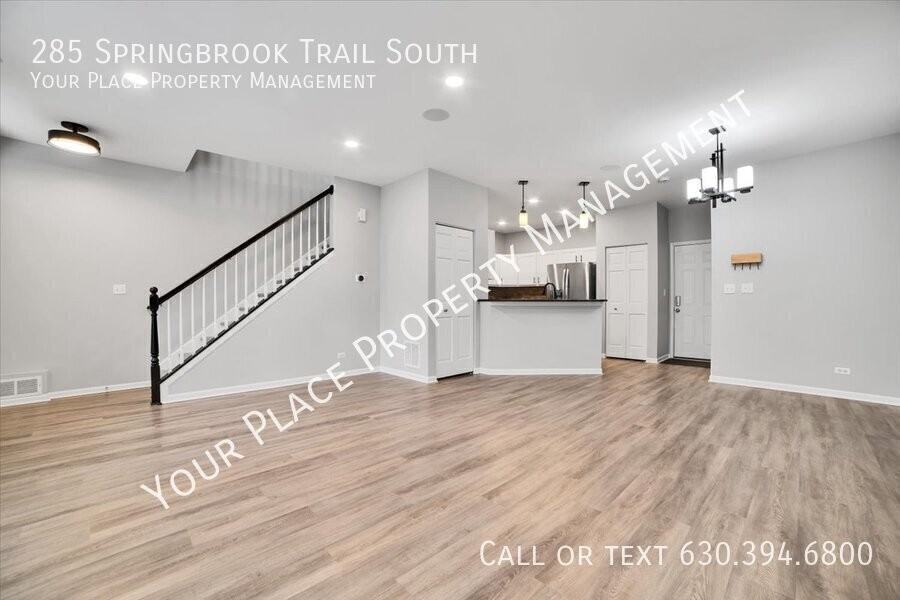 285 Springbrook Trl S - Photo 4 of 40