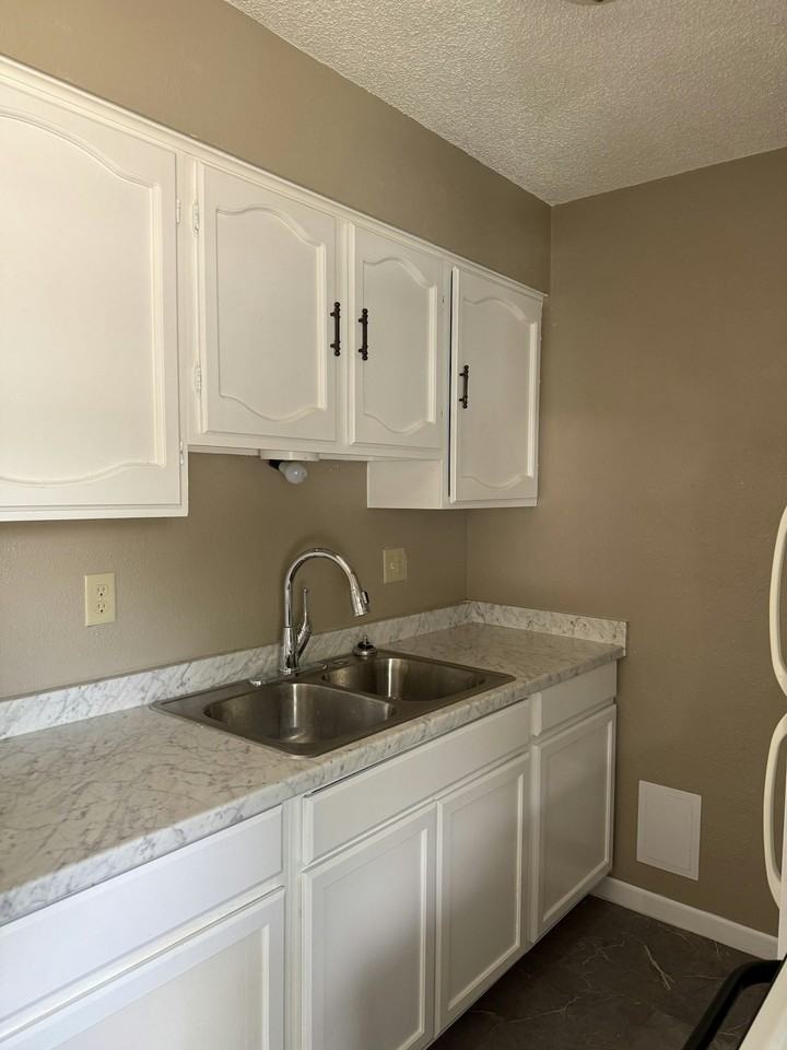 1690 Hofheinz Street, Unit A1 - Photo 2 of 5