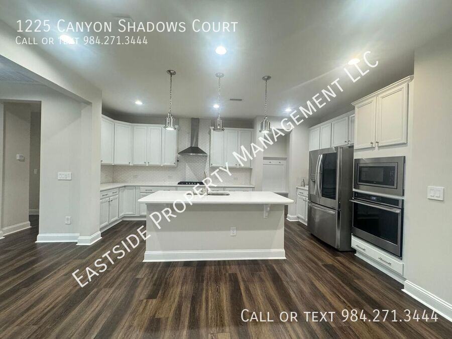 1225 Canyon Shadows Ct - Photo 2 of 29
