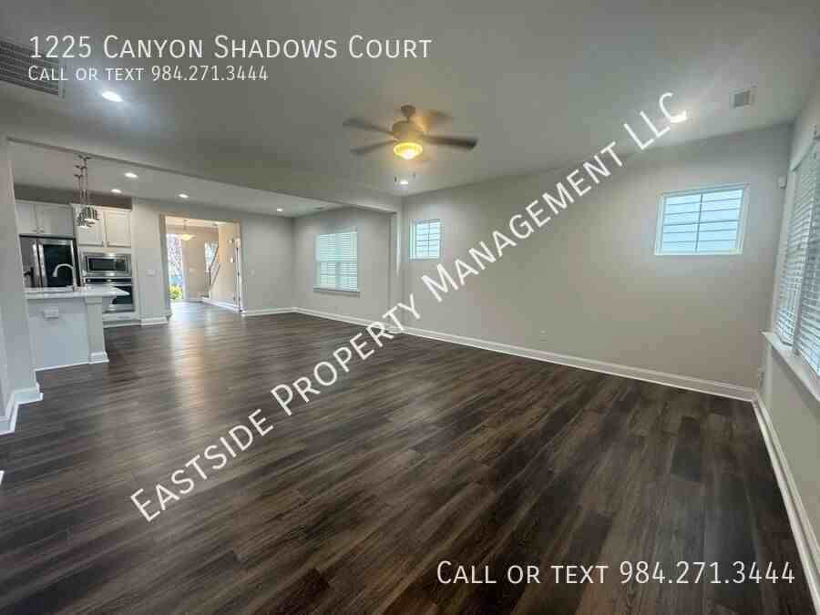 1225 Canyon Shadows Ct - Photo 3 of 29