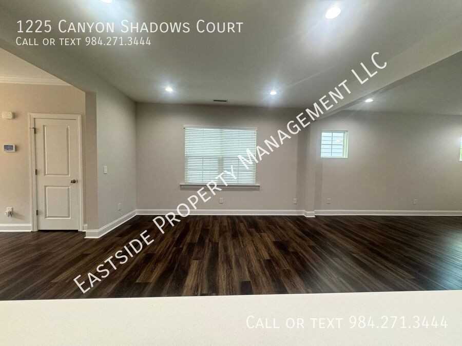 1225 Canyon Shadows Ct - Photo 5 of 29