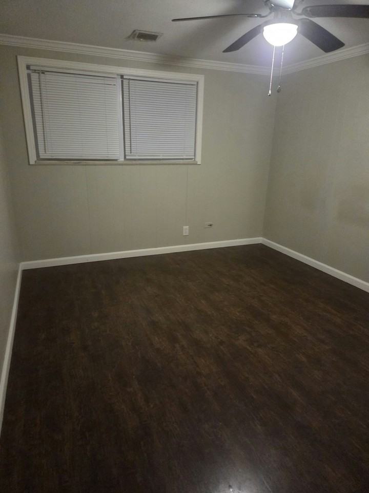 633 4th Street, Unit 102 - Photo 4 of 14