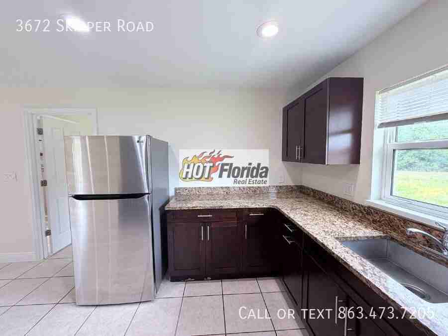 3672 Skipper Rd - Photo 7 of 20