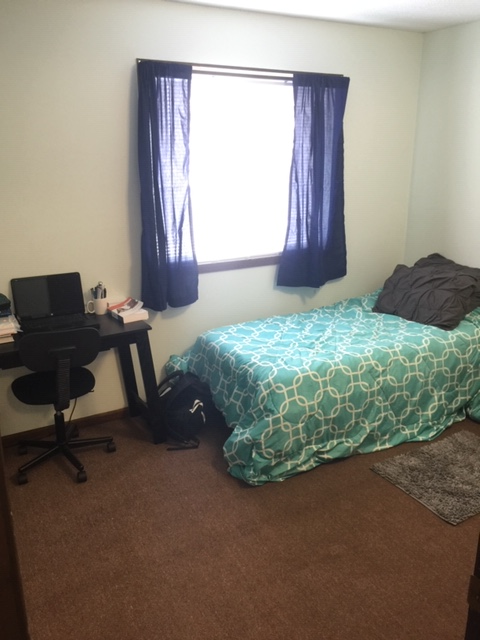 Parkside Apartments - Photo 3 of 9