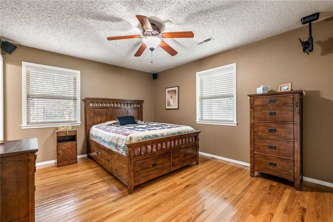 2917 N Mayberry Ln - Photo 6 of 17