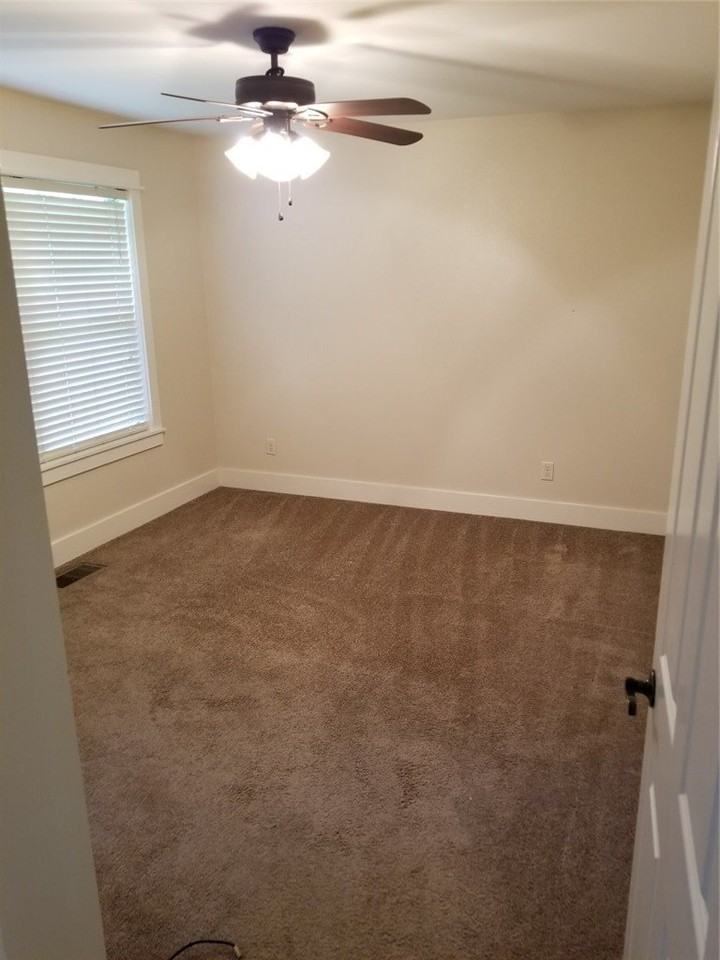 3153 N Barnsbury Ter - Photo 6 of 7