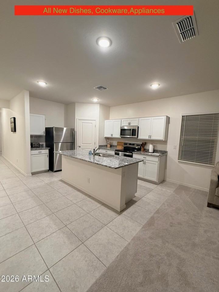 2051 E Night Rider Rd - Photo 4 of 35