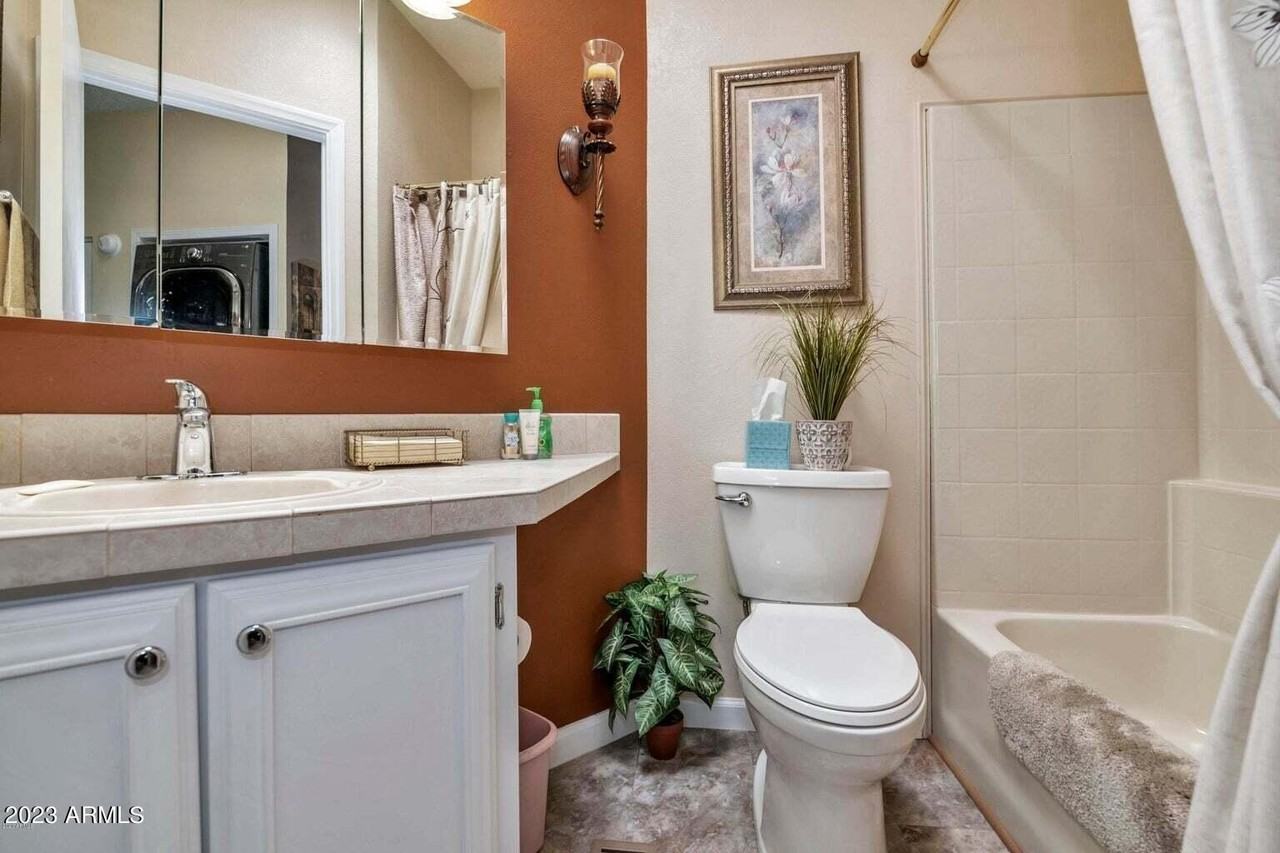 6242 S Cypress Point Dr - Photo 3 of 50