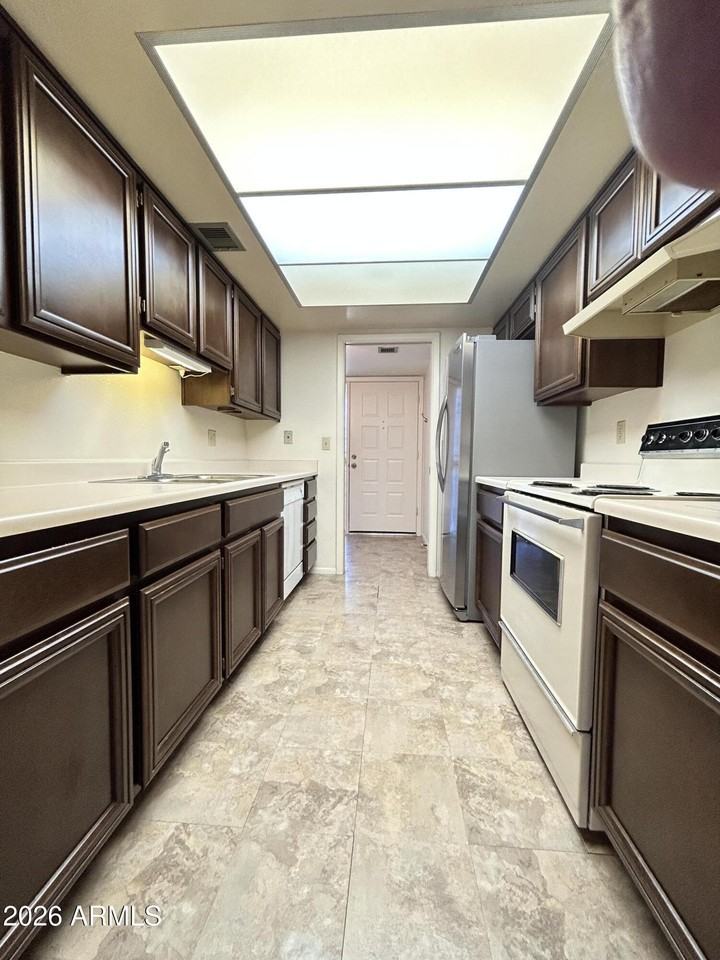 1032 E Villa Maria Dr - Photo 6 of 22