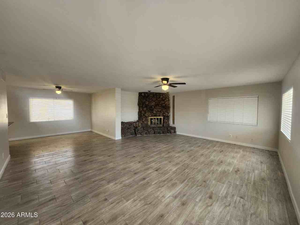 3136 W Port Au Prince Ln - Photo 3 of 26