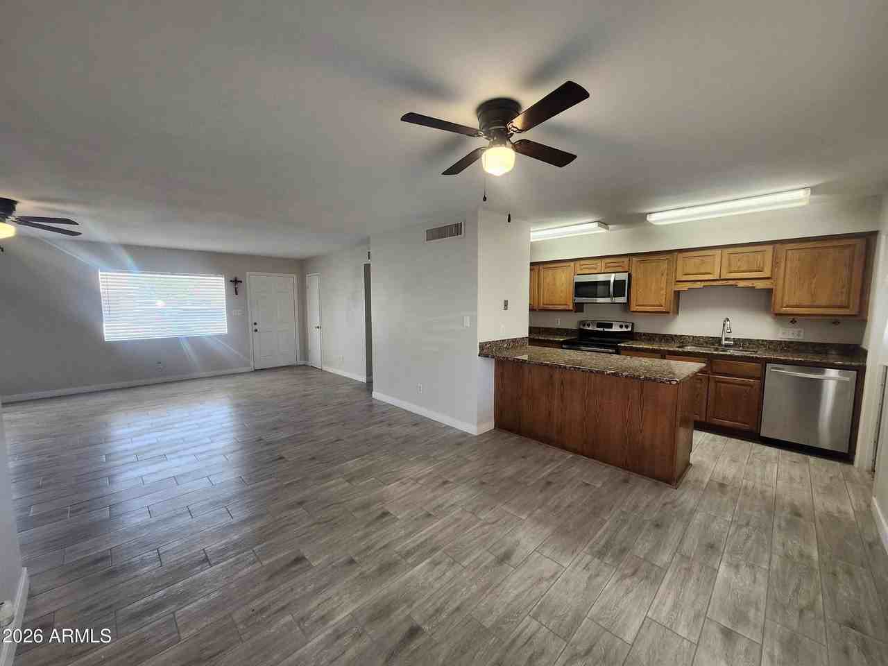 3136 W Port Au Prince Ln - Photo 6 of 26