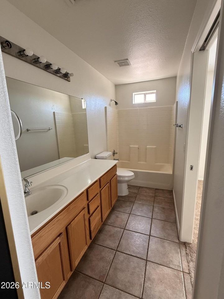 8130 N 112th Ave - Photo 6 of 10