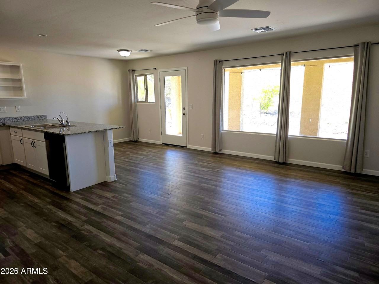 40 Cottonwood Ln - Photo 4 of 17