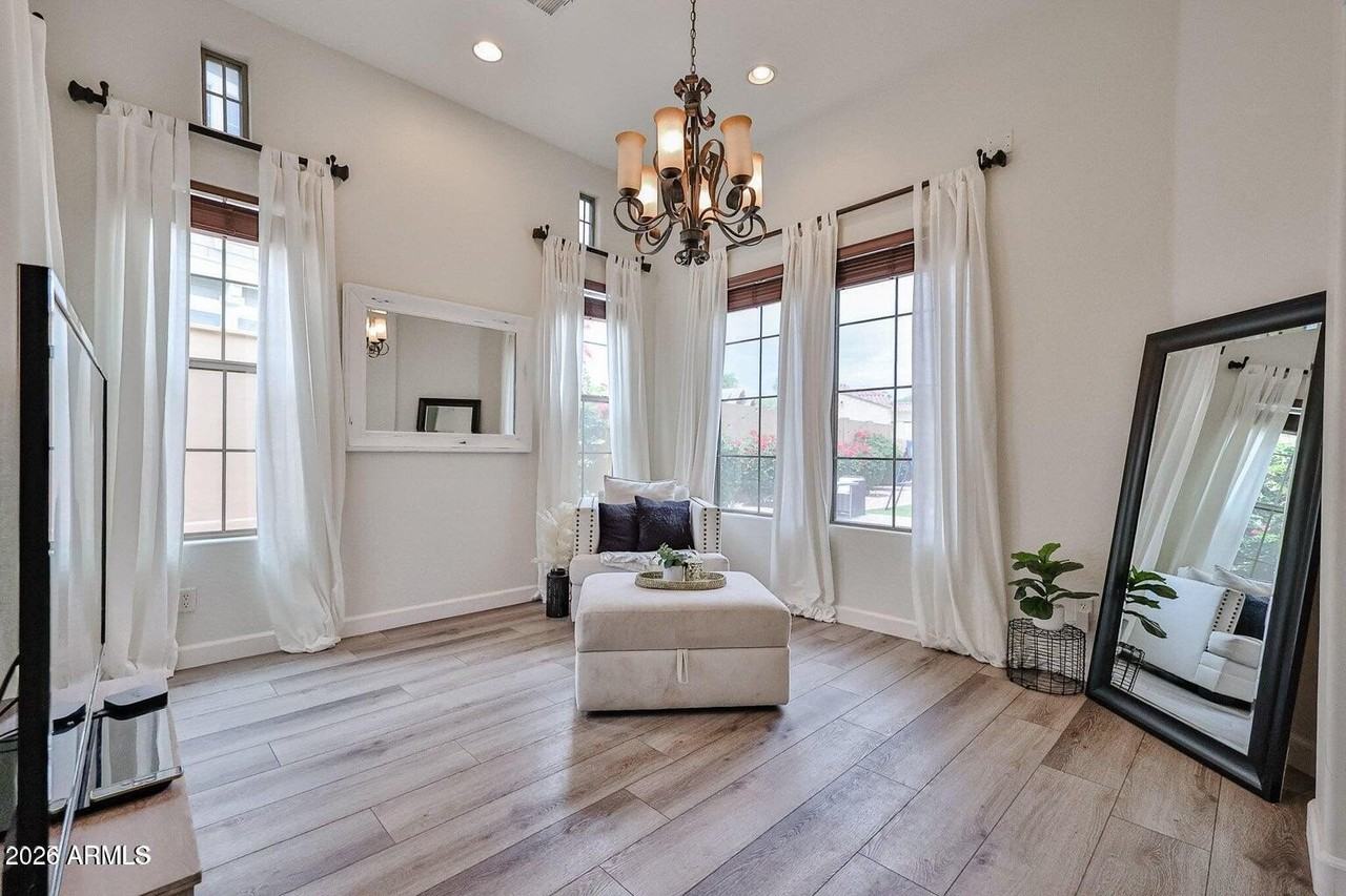 3950 N Edith Way - Photo 5 of 32