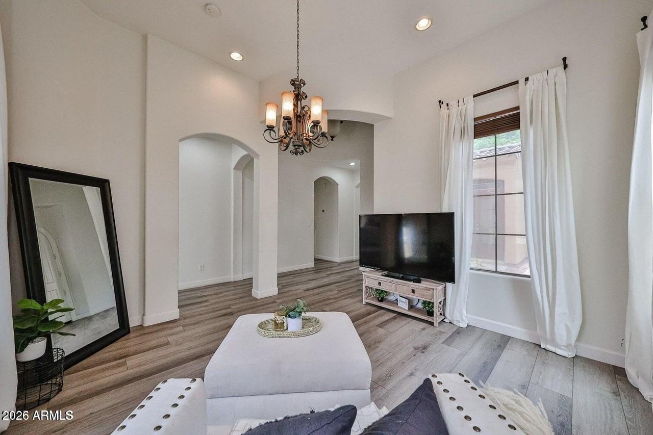 3950 N Edith Way - Photo 6 of 32