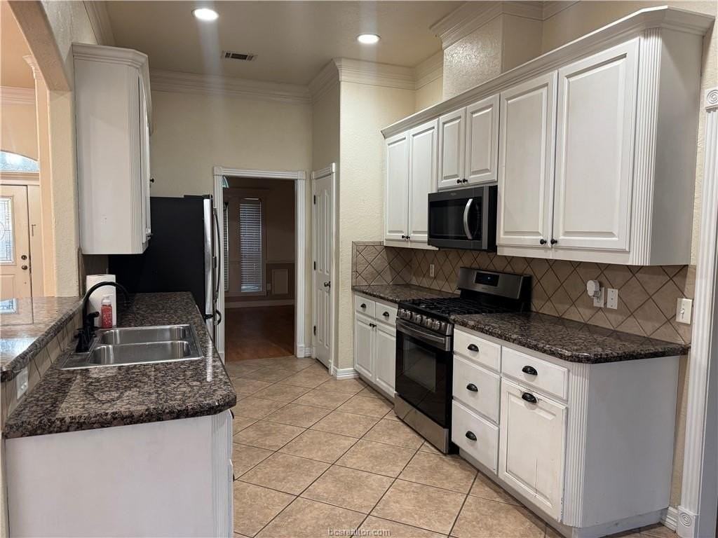 2703 Colony Glen Dr - Photo 7 of 21