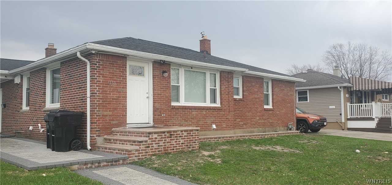 151 Lamson Rd - Photo 2 of 33