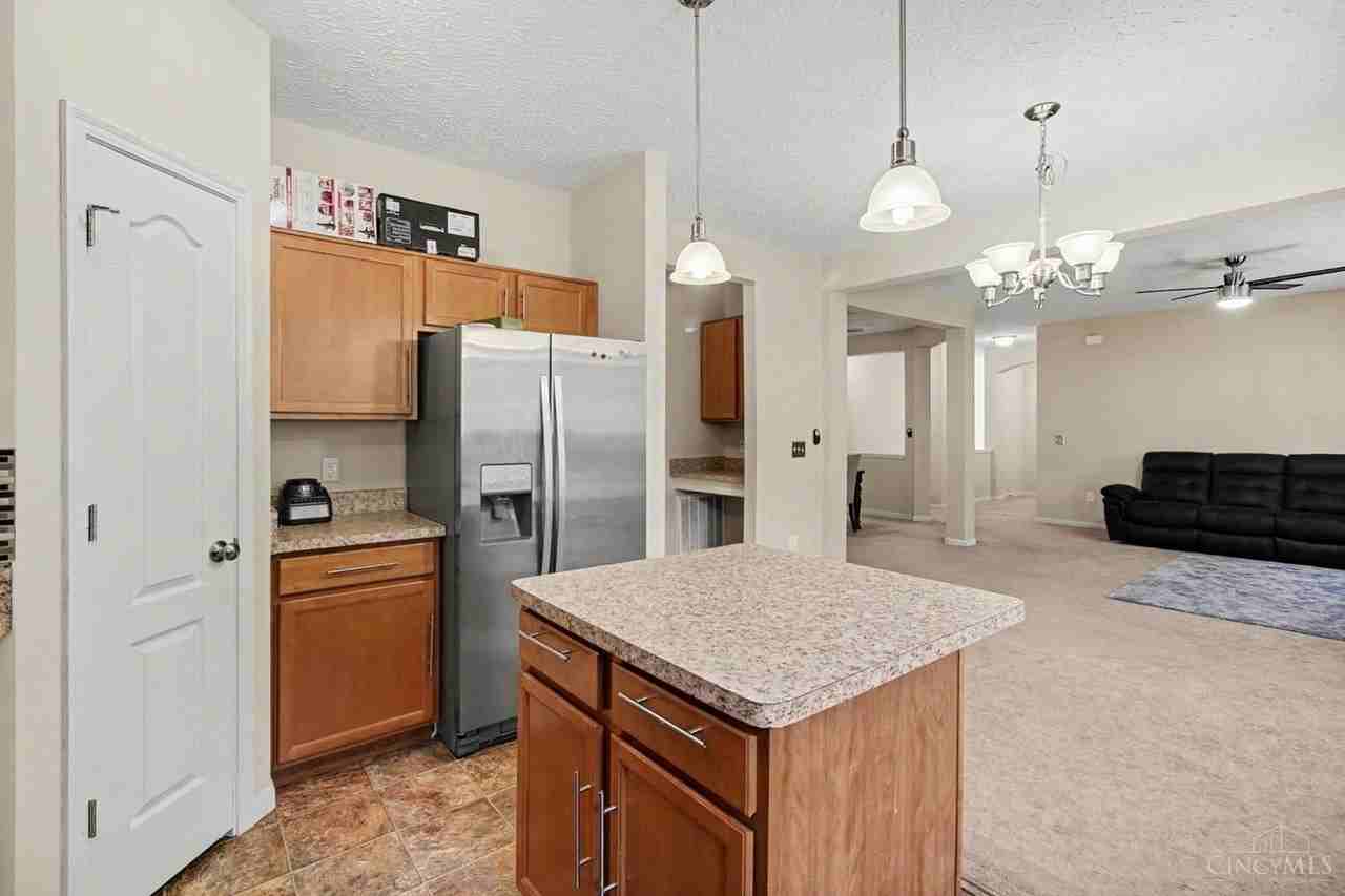 1028 Lost Xing - Photo 7 of 33