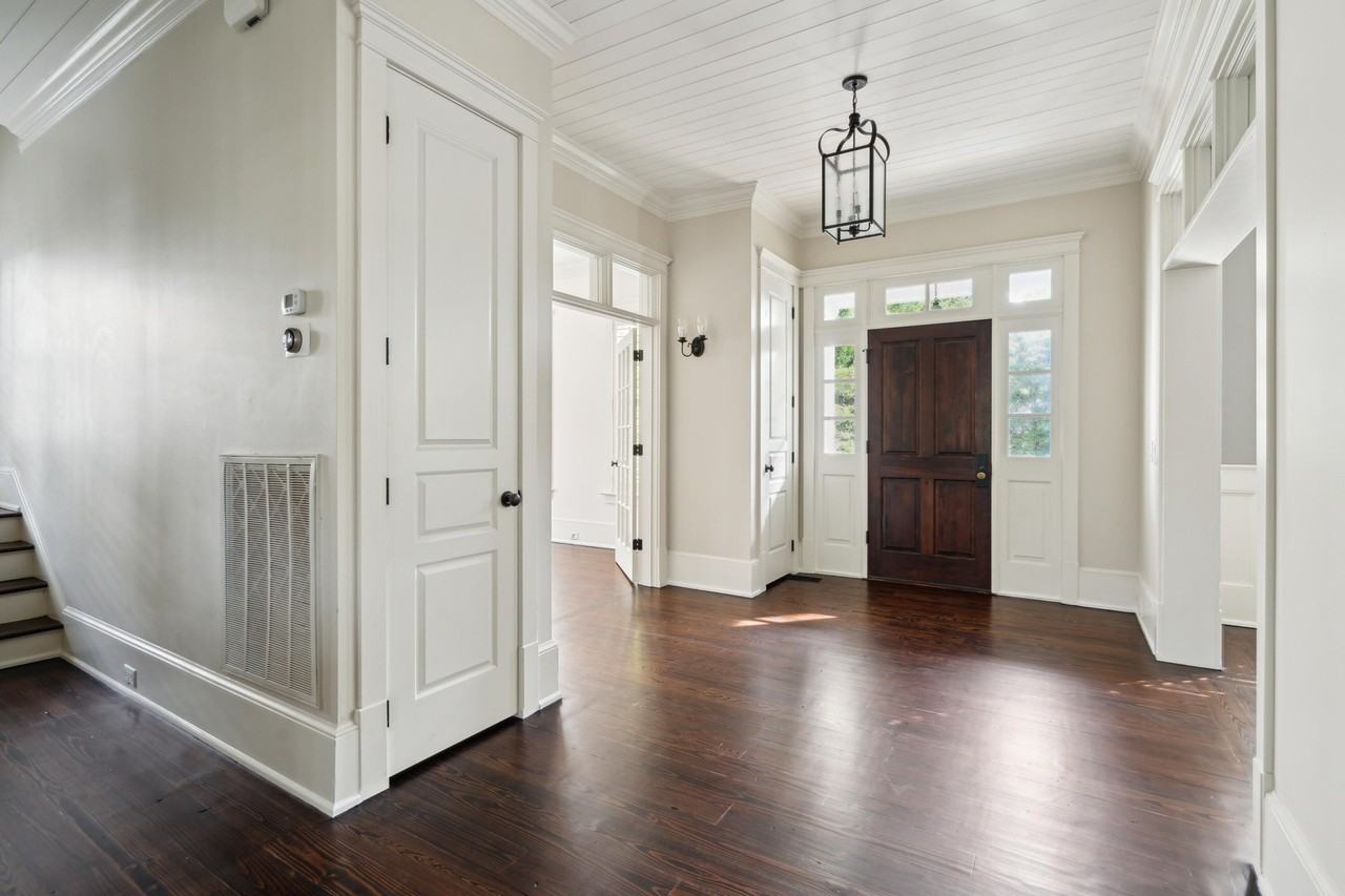221 King George St - Photo 7 of 50