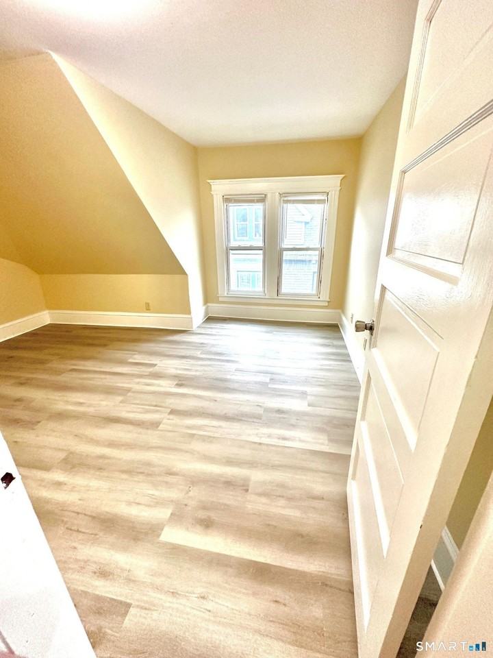2729 South St - Photo 6 of 15
