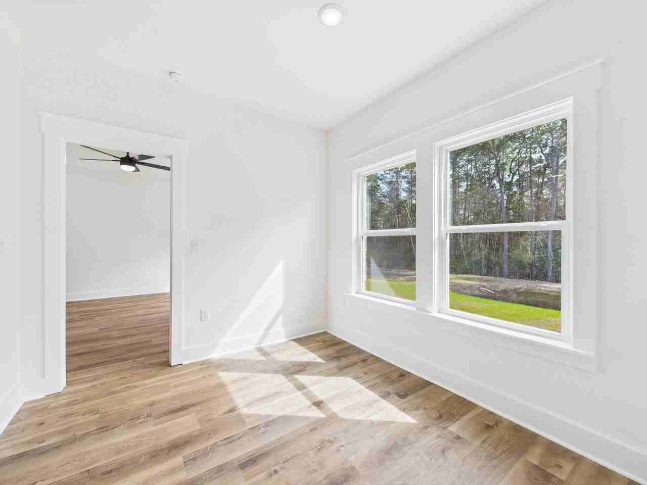 333 Shoal River Dr - Photo 4 of 43